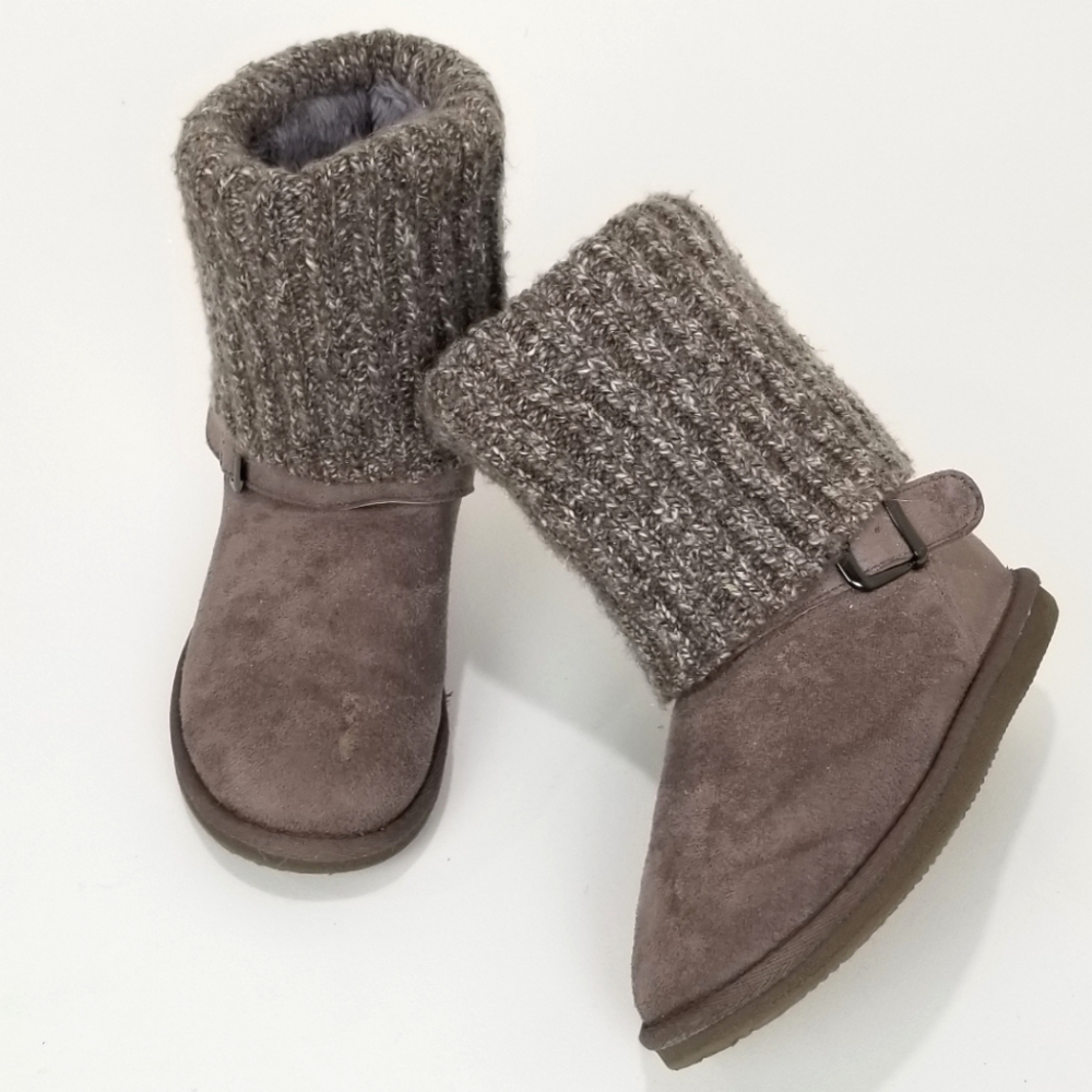 Apres Hurricane Winter Sweater Boots!